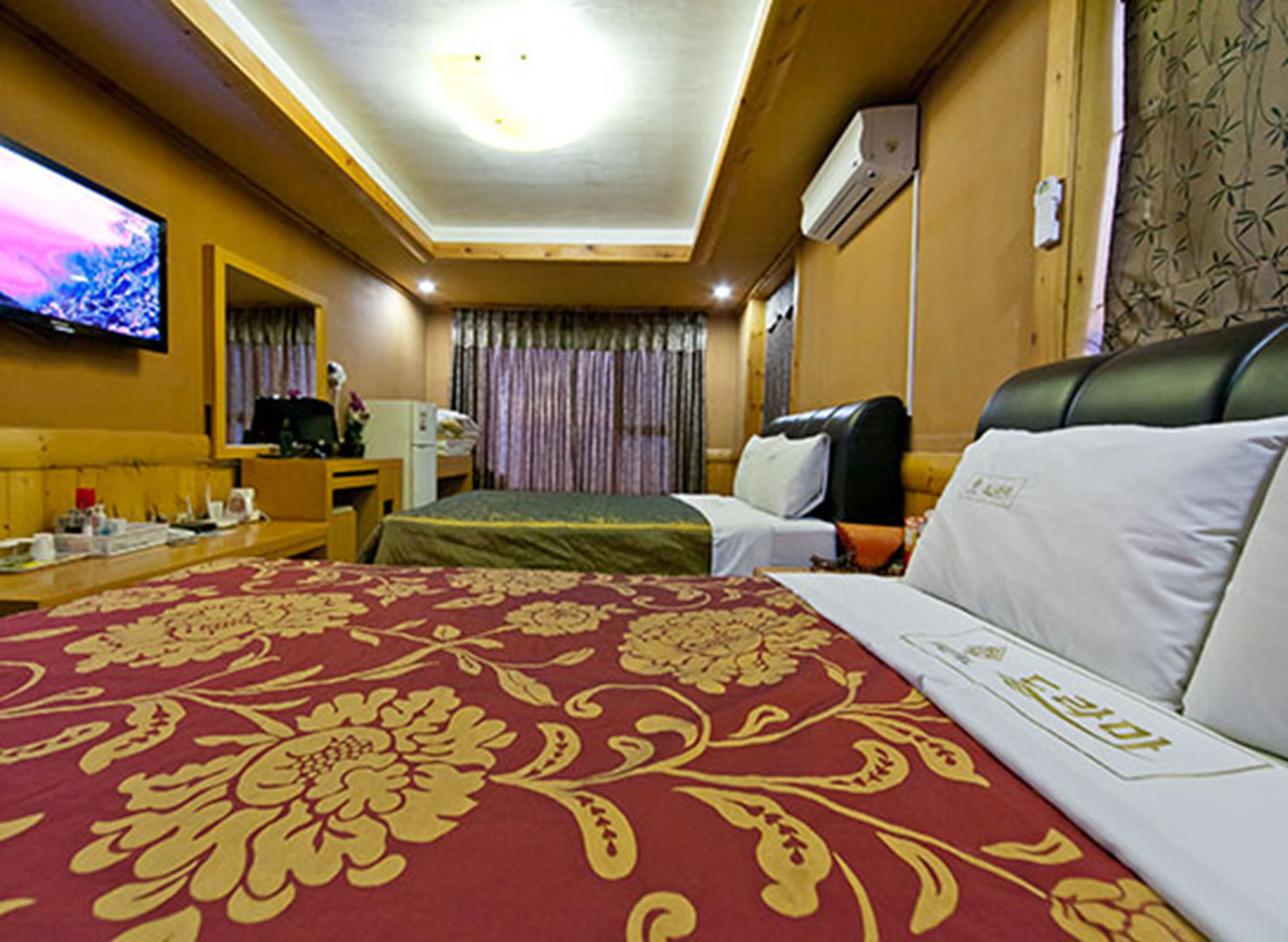 Drama Motel Boryeong Εξωτερικό φωτογραφία